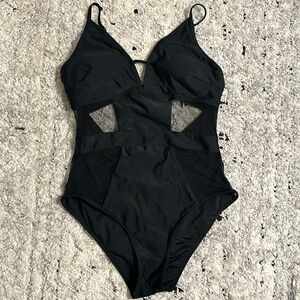 Cupshe black one piece swimsuit